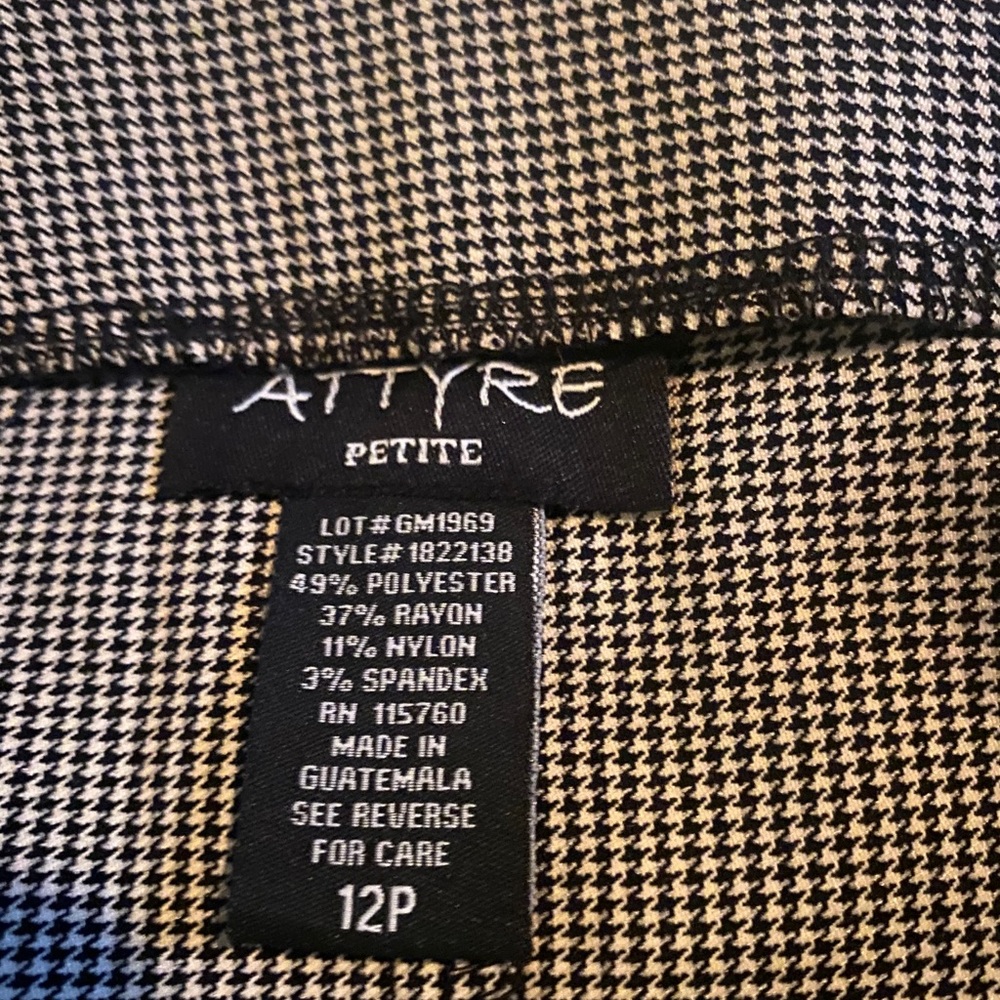 Attire Access Black and White Pencil Skirt - Picture 3 of 3